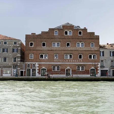 Generator Venice-2