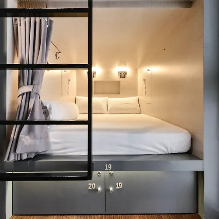 The Cube Hostel Silom-3