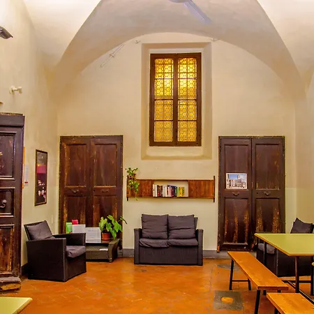 Hostel Santa Monaca-3