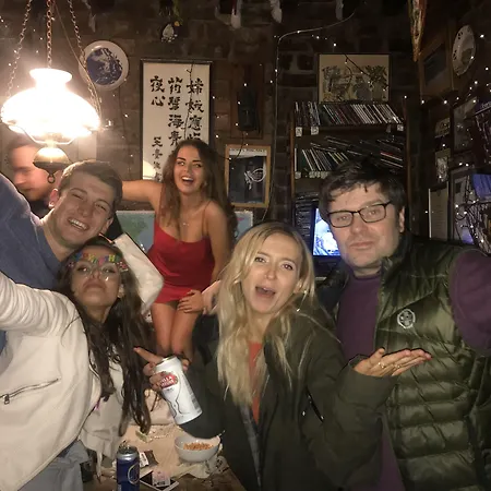 Embassie Backpackers-3