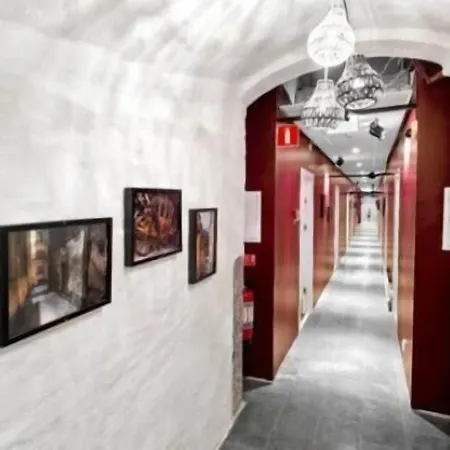Ramilton Old Town Hostel-3