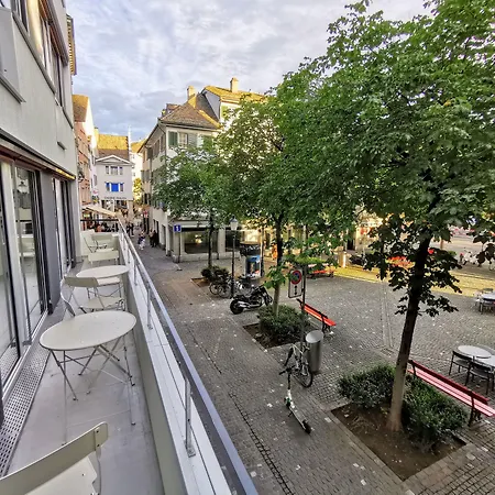 Green Marmot Capsule Hotel Zuerich-3