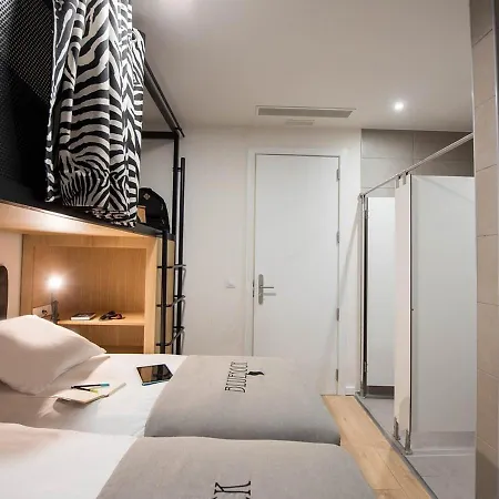 Room Gran Via-3