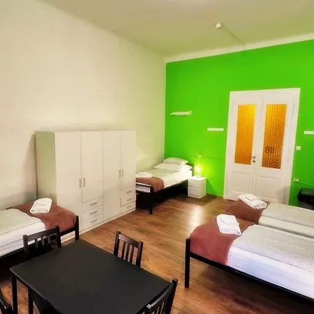 Bebudgetrooms-2