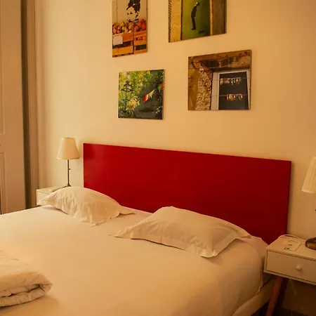 Inn Possible Lisbon Hostel-2