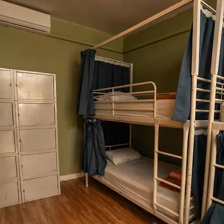 Urban Garden Hostel-3