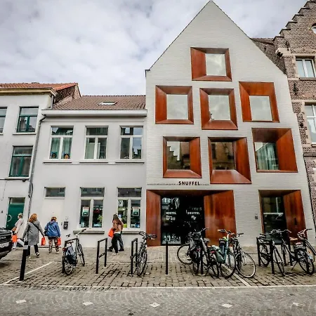 Snuffel Youth Hostel-3