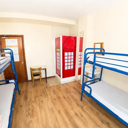 Kensal Green Backpackers 2-3