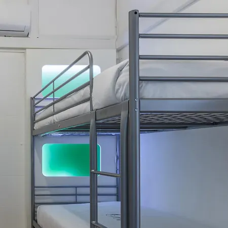 Hostel Seven Hills (Adults Only)-3