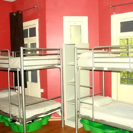 The Hive Hostel - Traveler Friendly, Passport Only-3