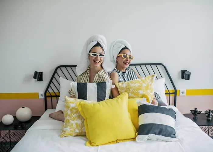 Pink Flamingo Boutique Hostel La Haye