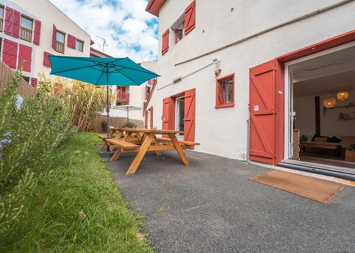 Garden - Utopy Hostel Biarritz