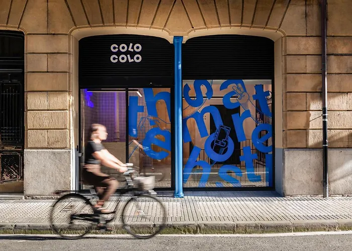 Colo Colo Hostel - Single Private Beds Saint-Sébastien