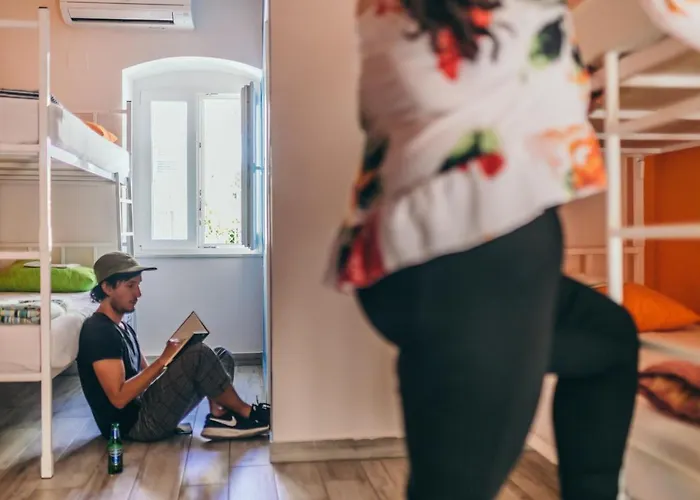 Booze & Snooze Social Hostel Split