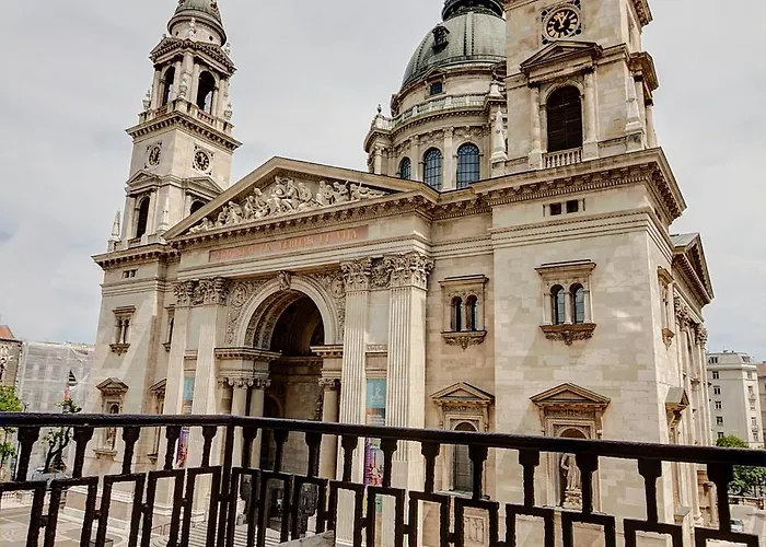 Auberge de JeunessePal'S And Apartments