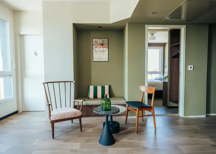 JOST Auberge de Jeunesse Montpellier Centre St Roch