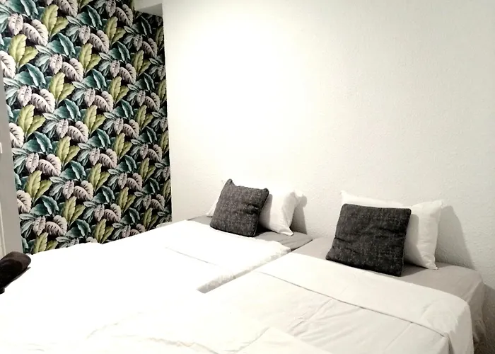 Auberge de JeunesseLa Marina