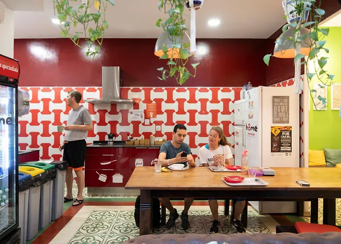 Home Youth Hostel By Feetup Hostels Valence