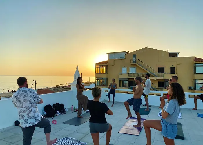 Blife Faro Beach Hostel & Rooms