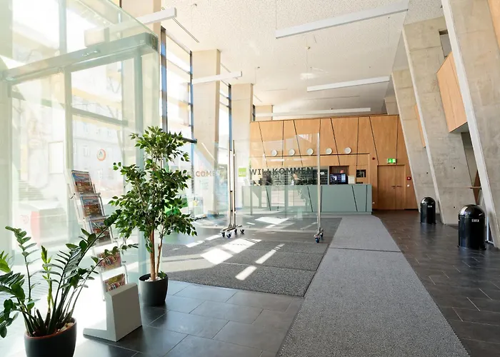 Jugendgaestehaus Brigittenau &Brigittenau Youth Palace Vienne