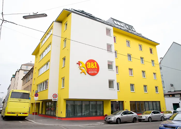 A&T Hotel & Hostel Vienne