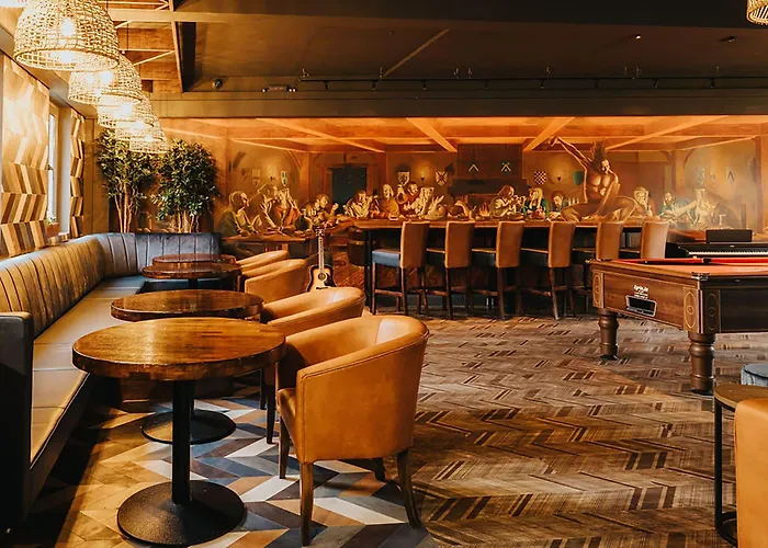 Kinlay Hostel Eyre Square - Best Hostel In Ireland 2025 Galway