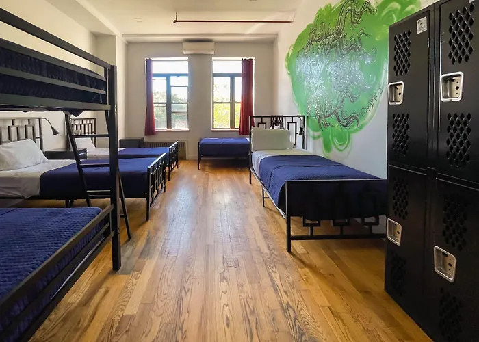 Ny Moore Hostel New York