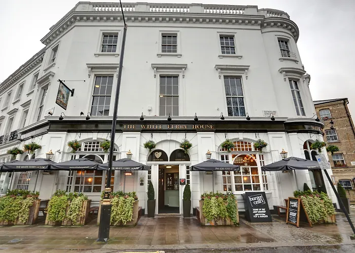 Publove @ The White Ferry, Victoria Londres