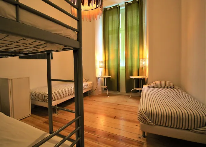 Auberge de JeunesseWe Love F Tourists