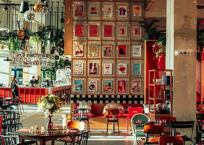 JOST Auberge de Jeunesse Montpellier Centre St Roch