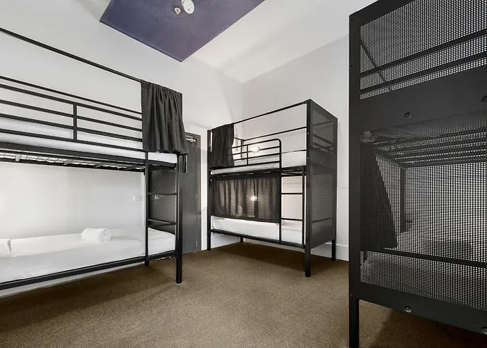 Melbourne Central YHA