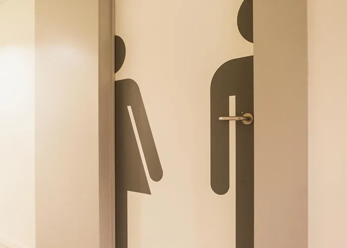 Snuffel Youth Hostel Bruges