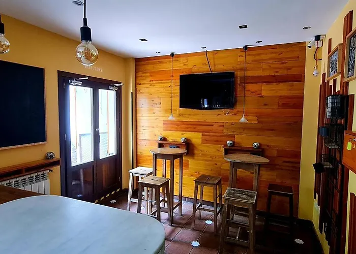 Oasis Backpackers' Hostel Grenade
