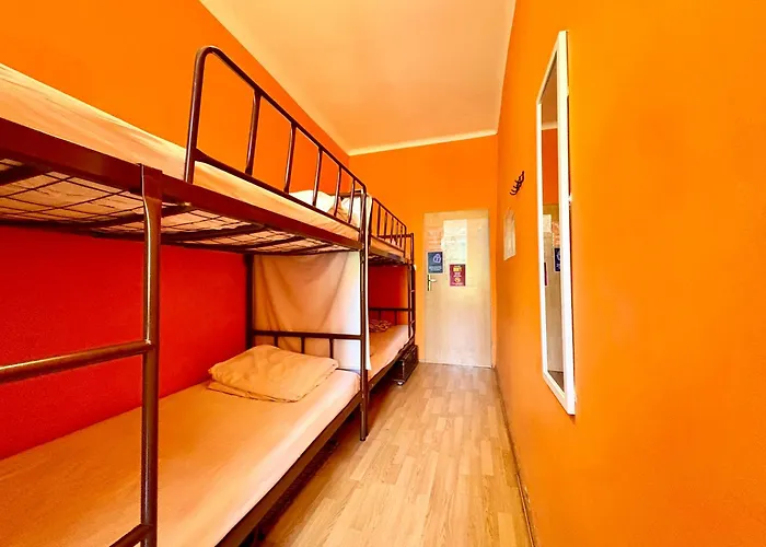 Let'S Rock Party Hostel! Age Limit From 18 Until 40! Cracovie