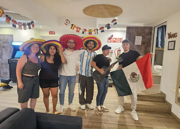 Y Hostel - Albergue Juvenil Palma