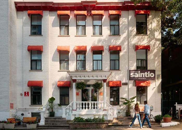 Auberge Saintlo Montréal Hostel