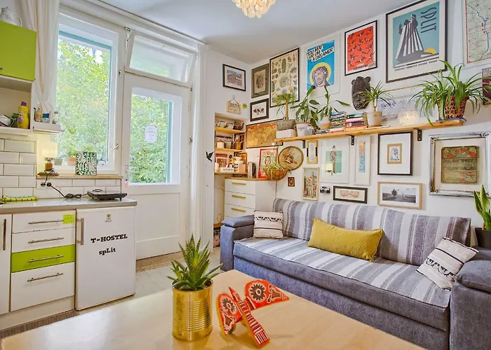 Tchaikovsky Hostel Split